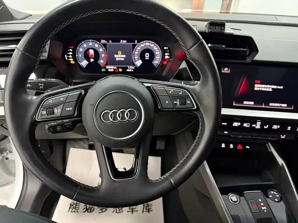 Audi A3 2023 — фото 14