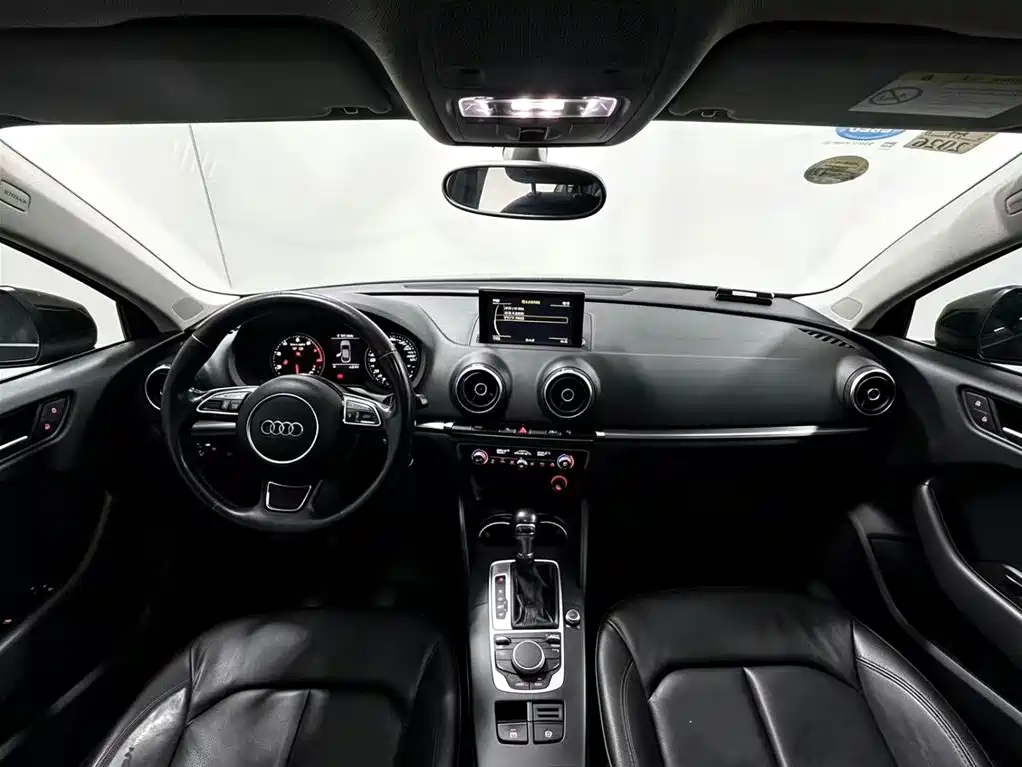 Audi A3 2015 — фото 9