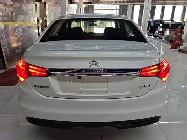 Citroën C4L 2014