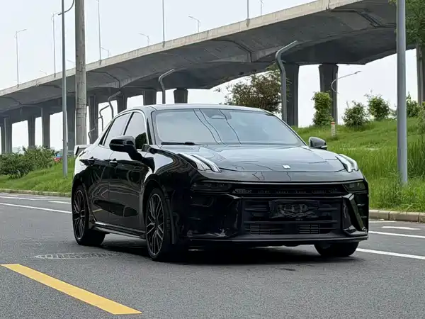 Lynk & Co 03 2025