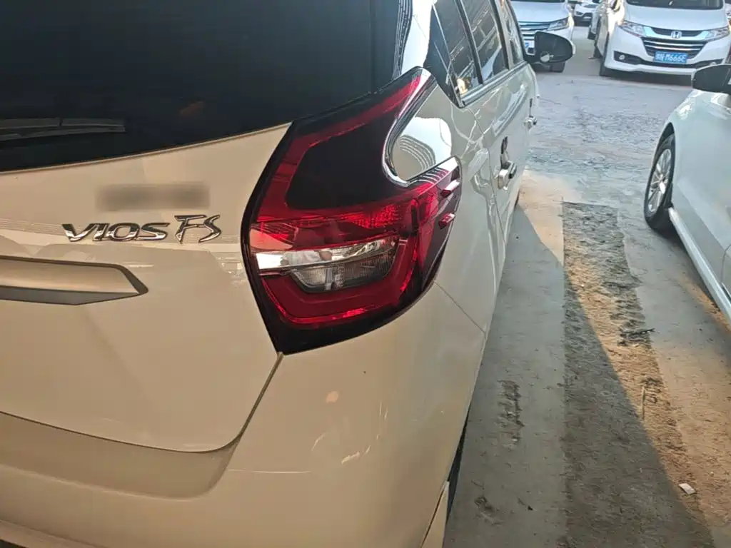 Toyota Vios FS 2022 — фото 8