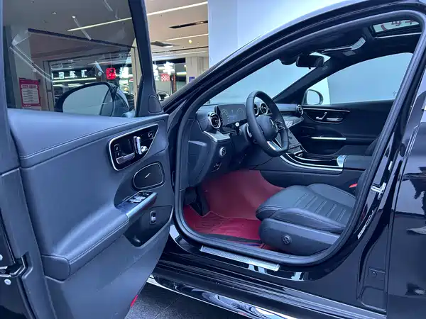 Mercedes-Benz C-Class 2023