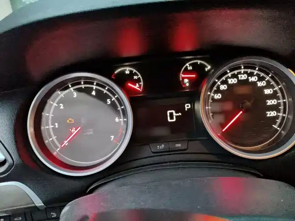 Peugeot 408 2015