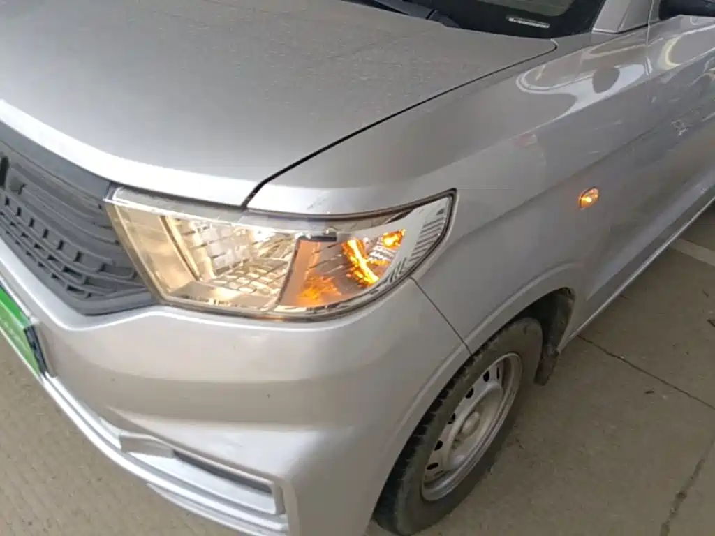Wuling Hongguang V 2023 — фото 24