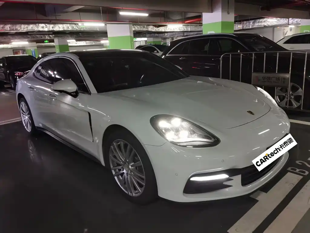 Porsche Panamera 2019 — фото 2