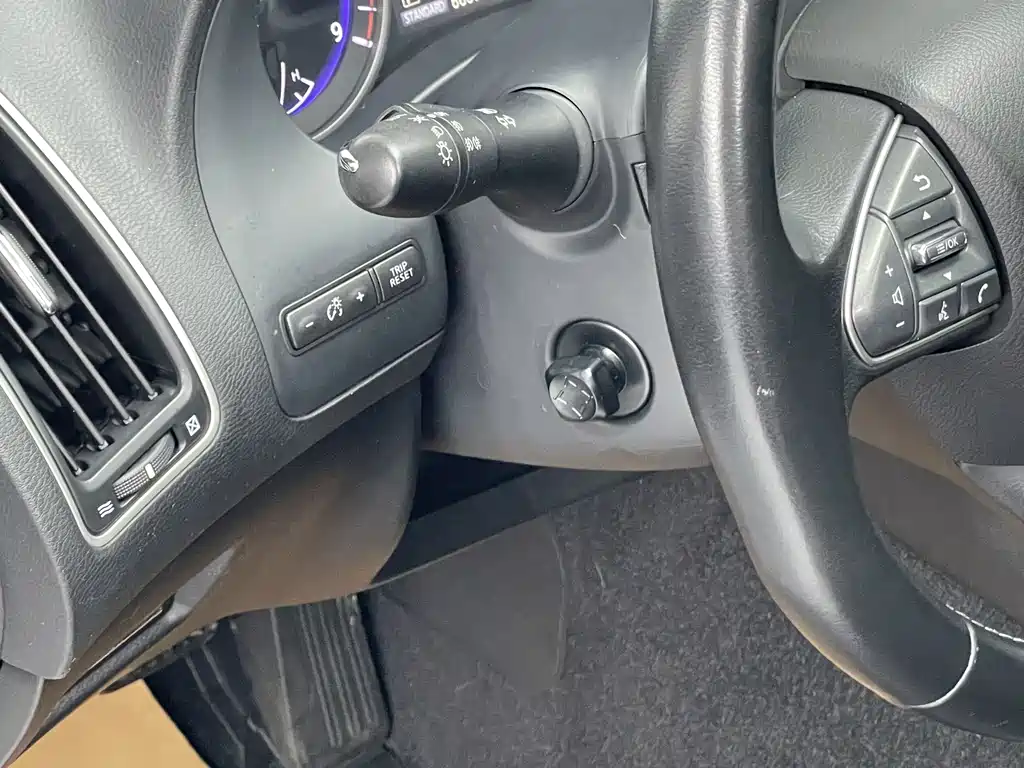 Infiniti Q50 2016 — фото 18