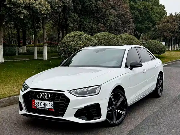Audi A4L 2025