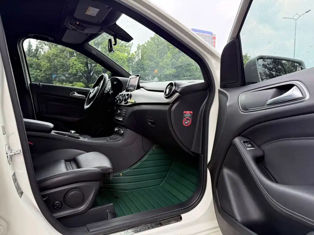 Mercedes-Benz B-Class 2016