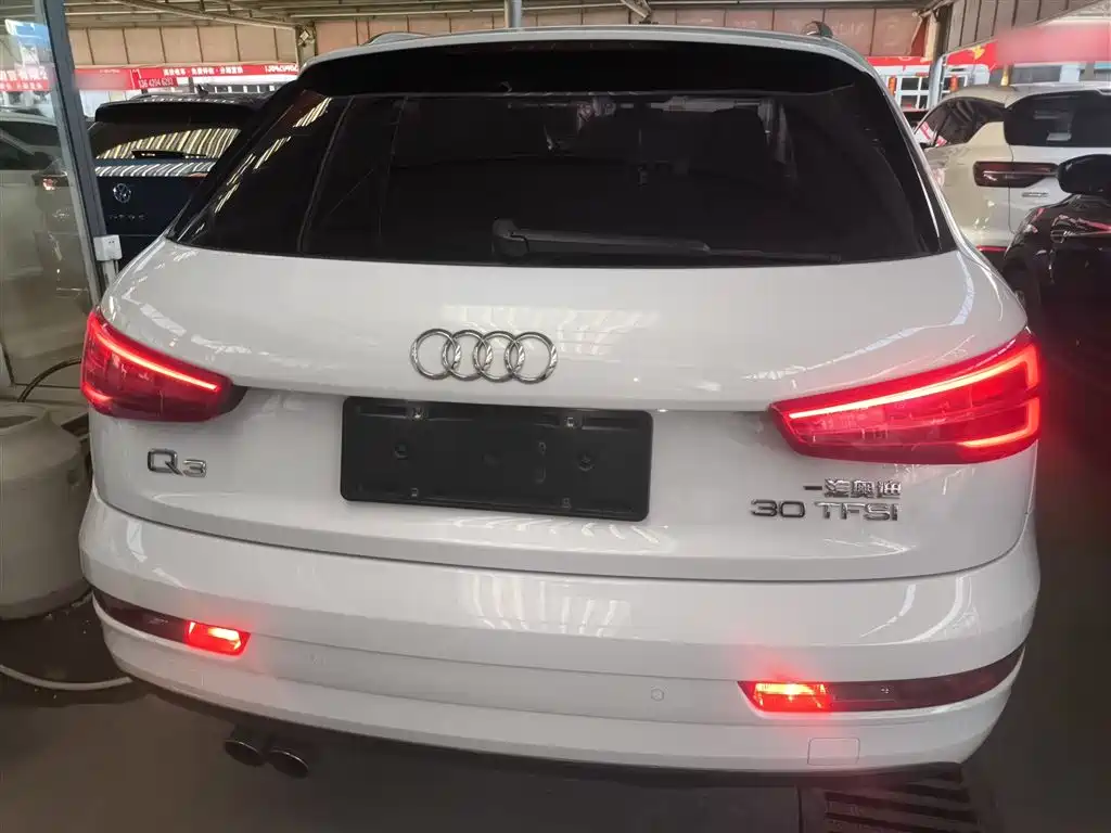 Audi Q3 2018 — фото 6