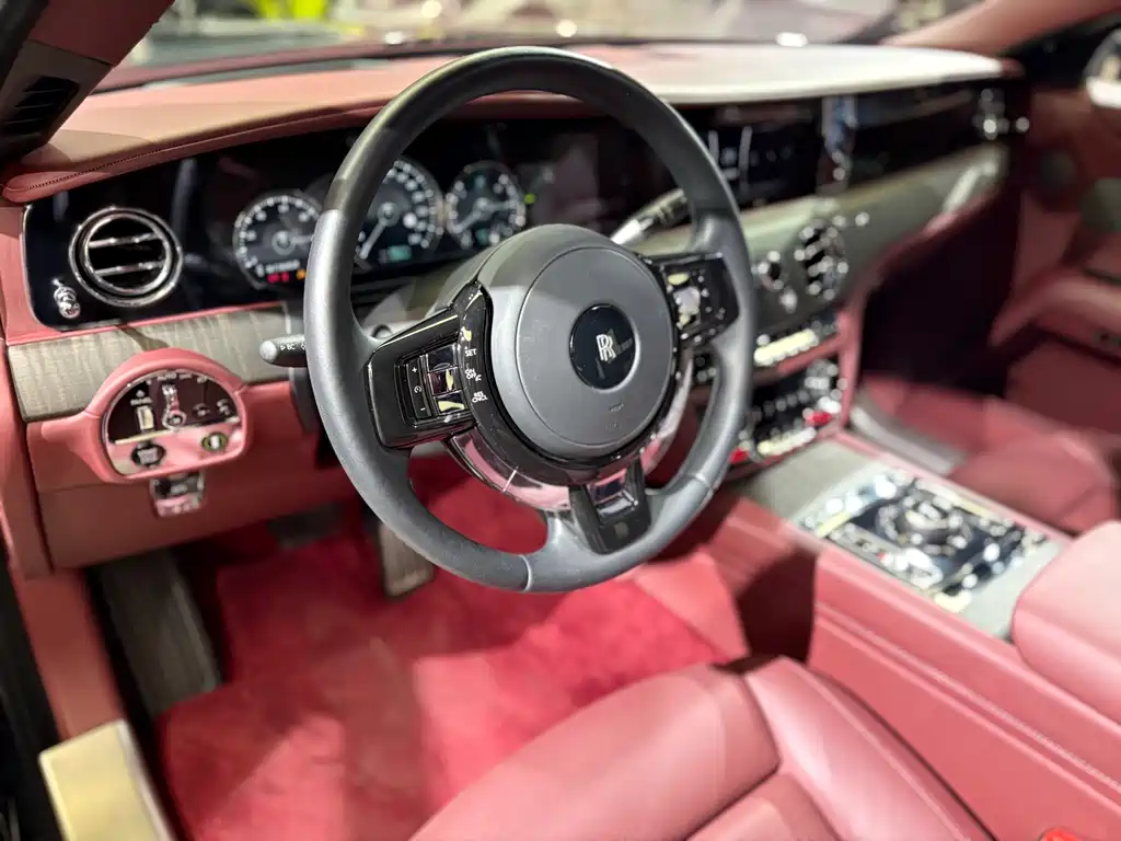 Rolls-Royce Ghost 2022 — фото 12
