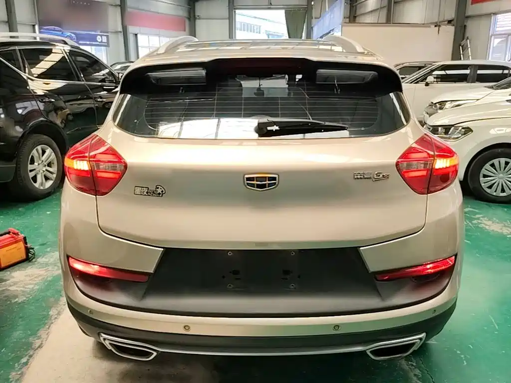 Geely Emgrand GS 2018 — фото 6