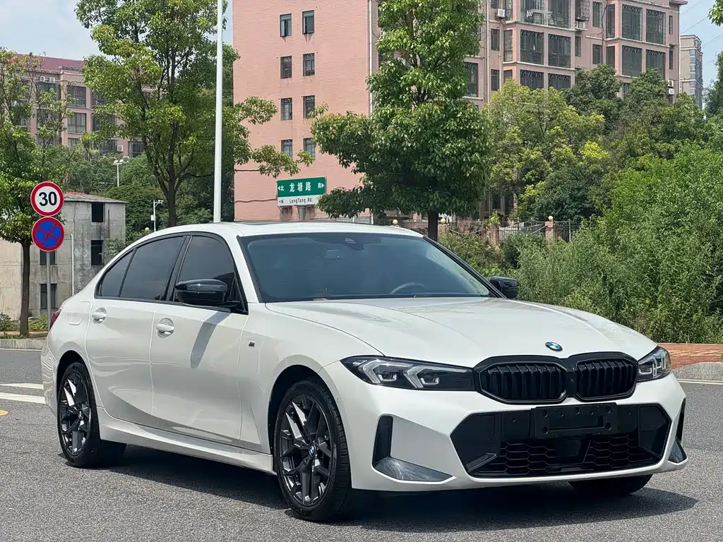 BMW 3 Series 2024