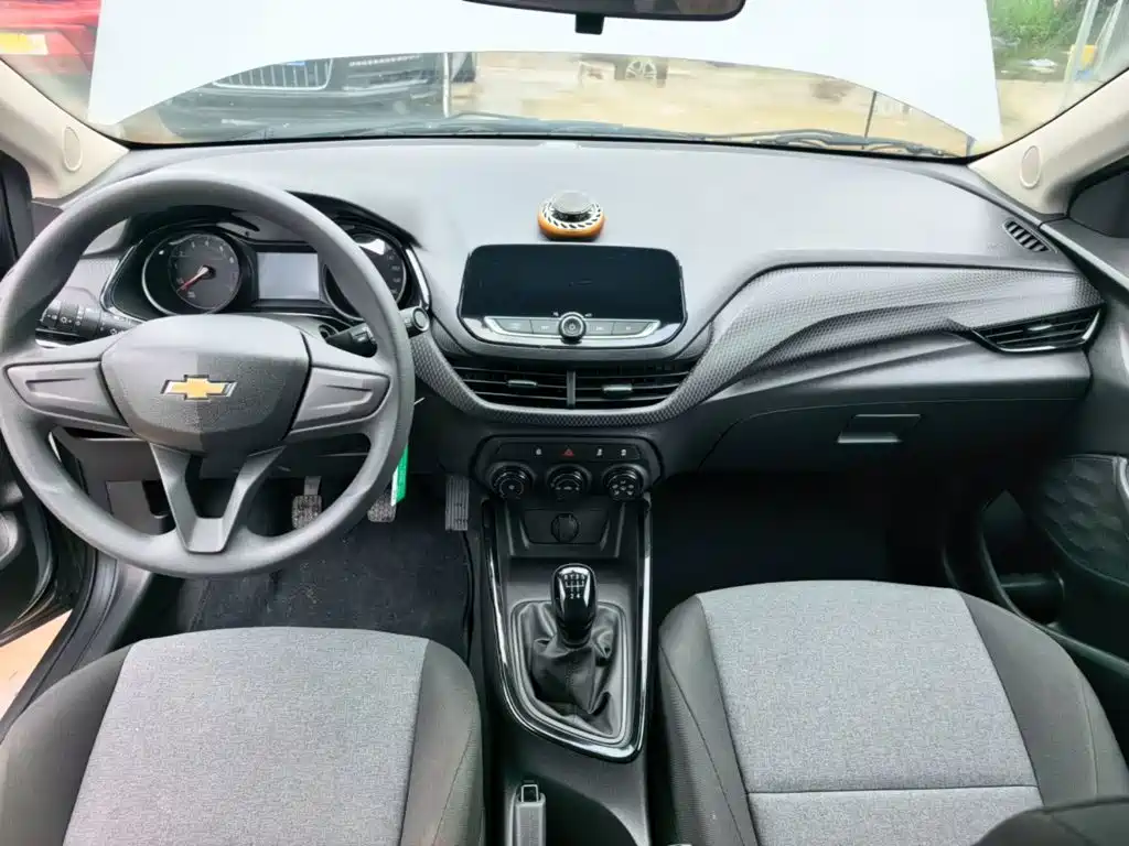 Chevrolet Cavalier 2021 — фото 10