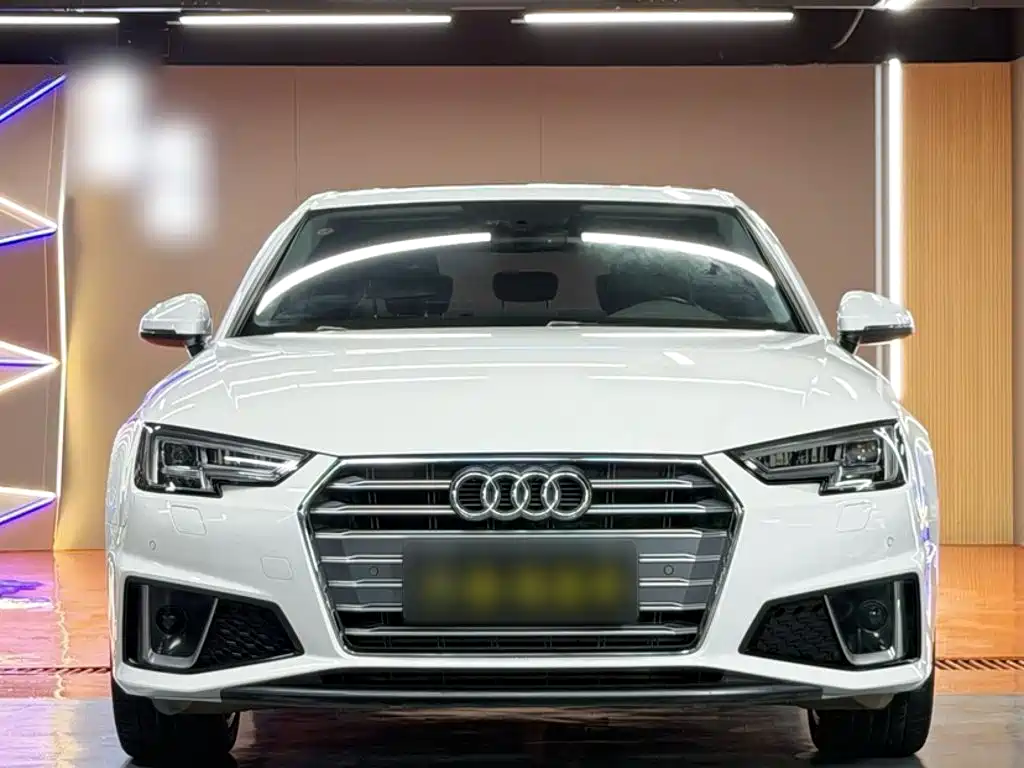 Audi A4L 2019 — фото 15