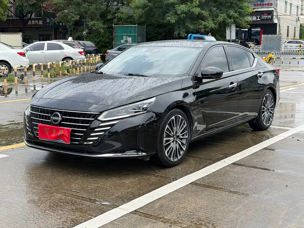 Nissan Teana 2023