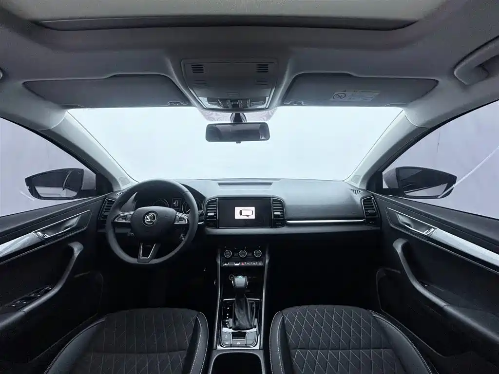 Skoda Karoq 2021 — фото 10