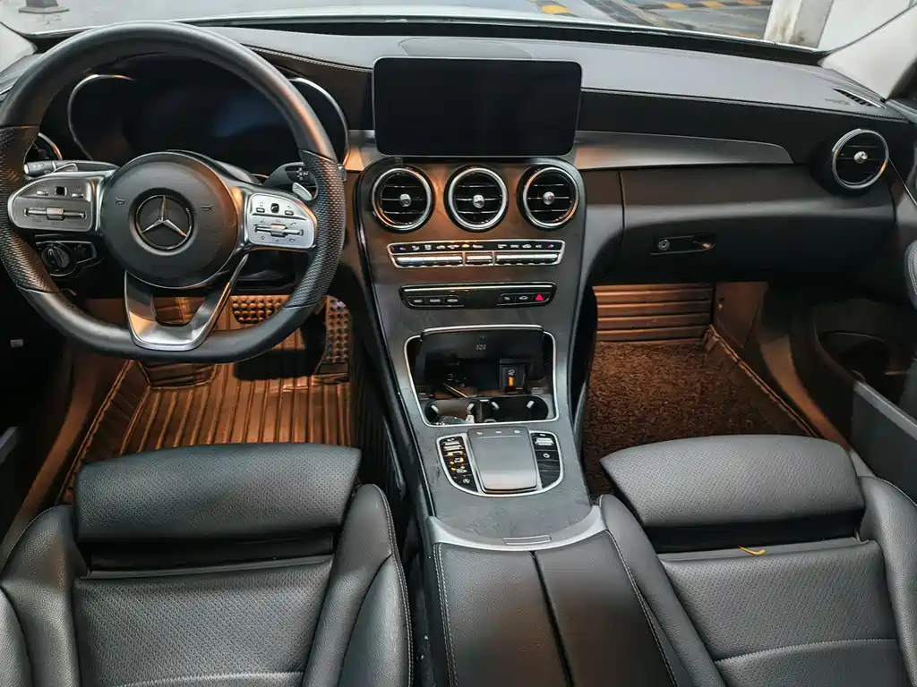 Mercedes-Benz C-Class 2020 — фото 4