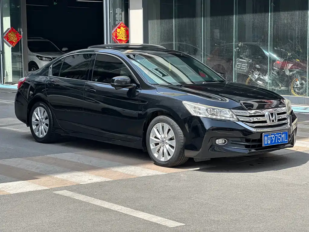 Honda Accord 2015 — фото 3