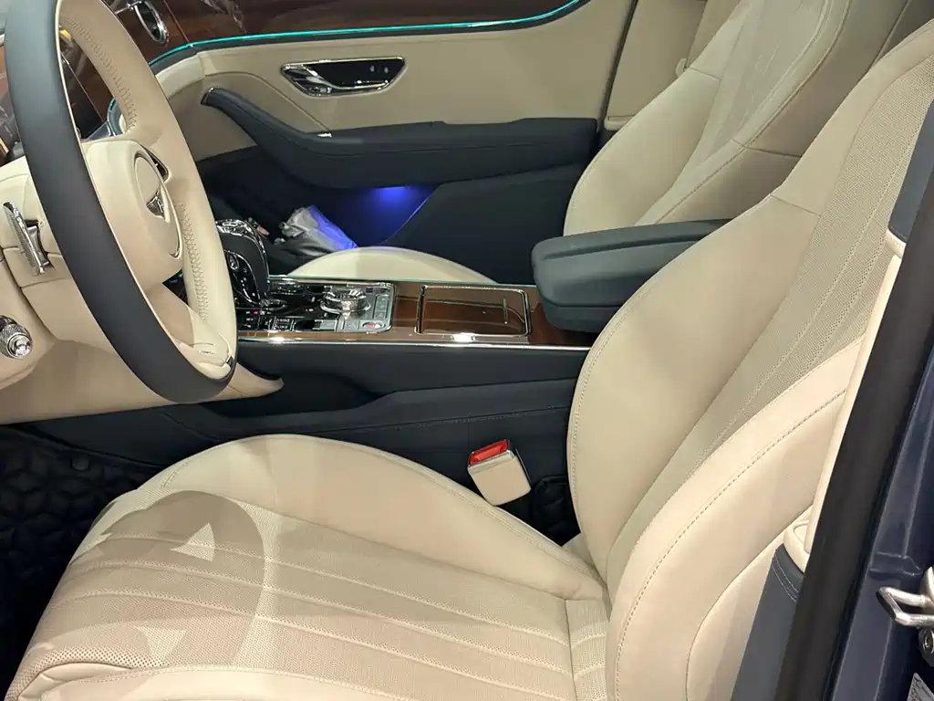 Bentley Flying Spur 2023