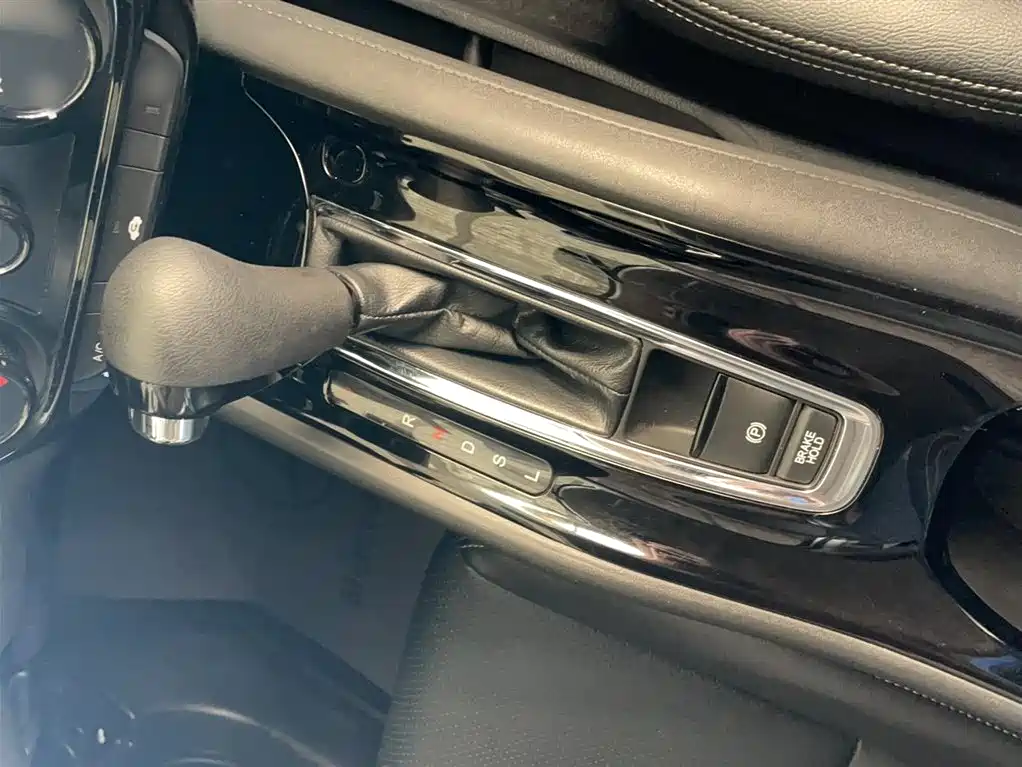 Honda Vezel 2018 — фото 11