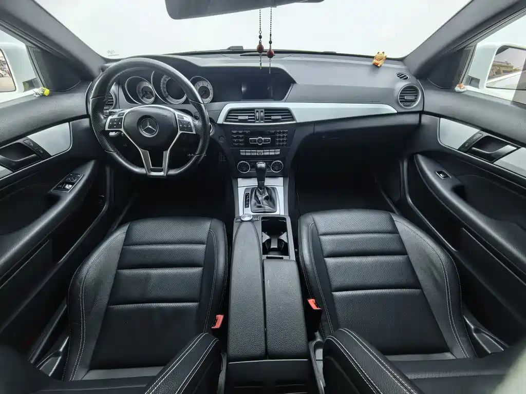 Mercedes-Benz C-Class 2015 — фото 9