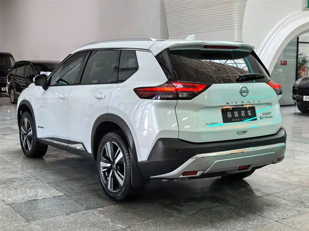 Nissan X-Trail 2023 — фото 4