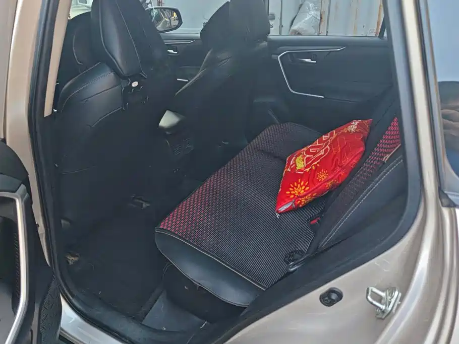 Toyota Wildlander 2020 — фото 11