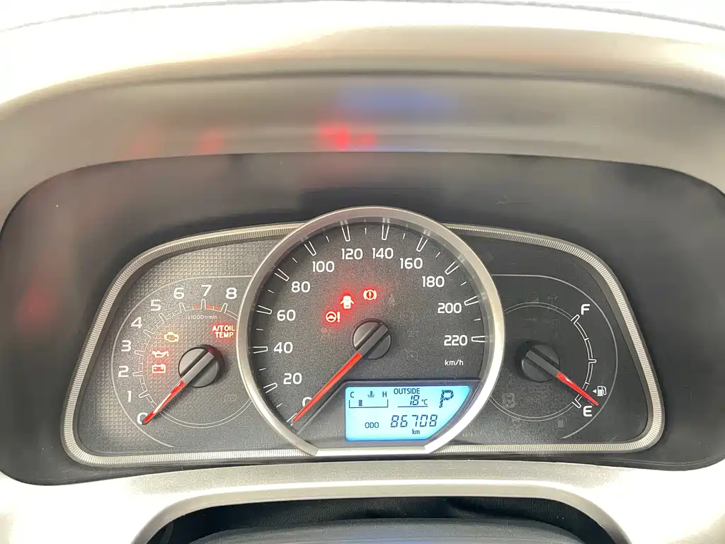 Toyota RAV4 2015 — фото 13