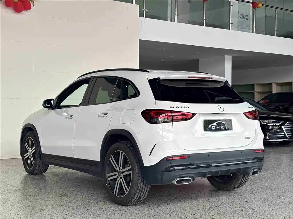 Mercedes-Benz GLA 2022 — фото 9