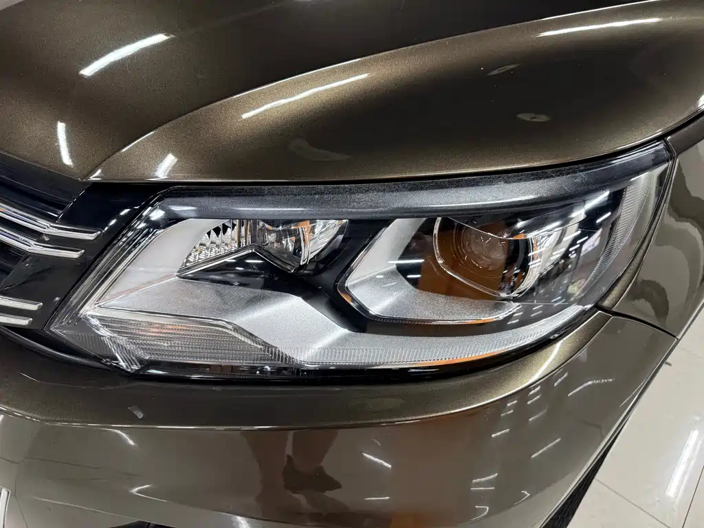 Volkswagen Tiguan 2016 — фото 14