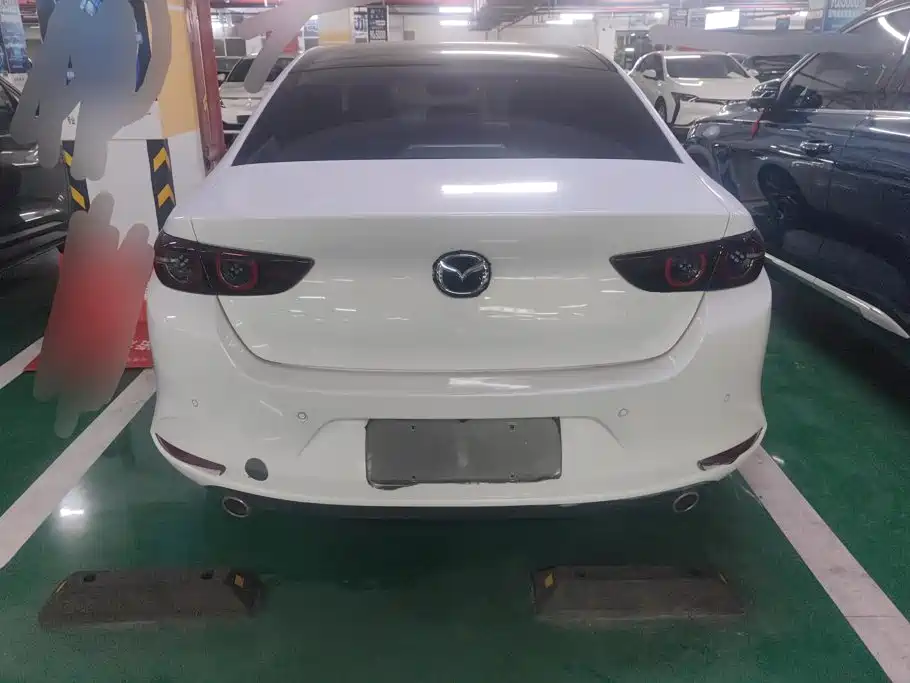 Mazda 3 Axela 2022