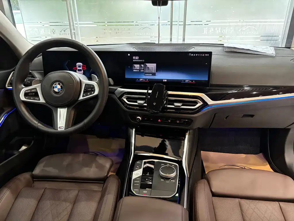 BMW 3 Series 2023 — фото 17