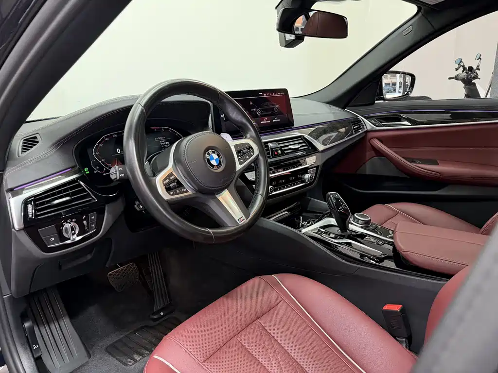 BMW 5 Series 2022