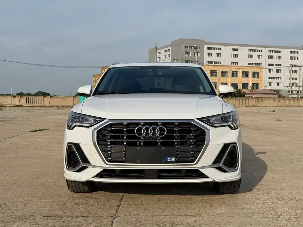 Audi Q3 2022