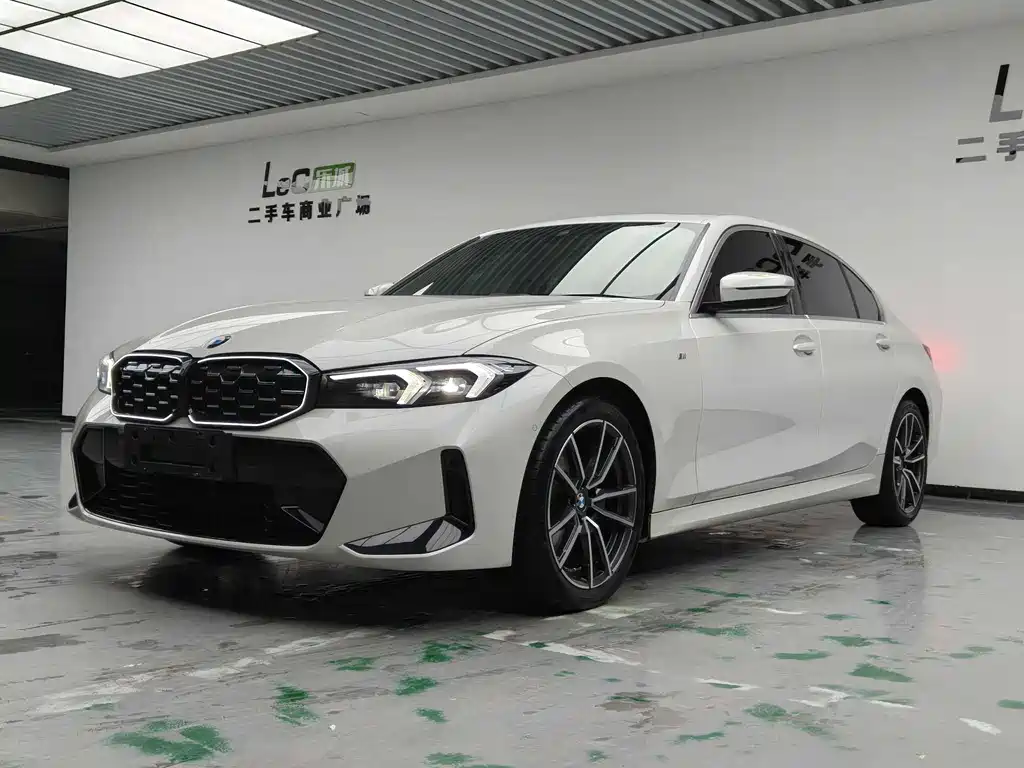 BMW 3 Series 2023 — фото 1