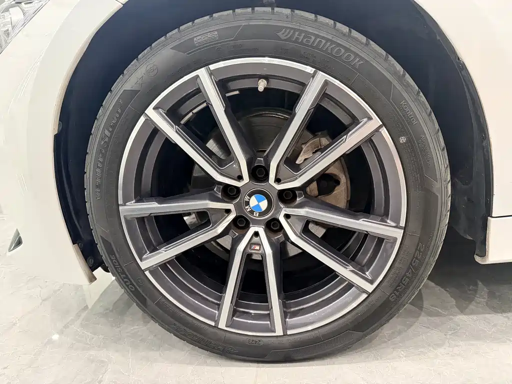 BMW 3 Series 2023