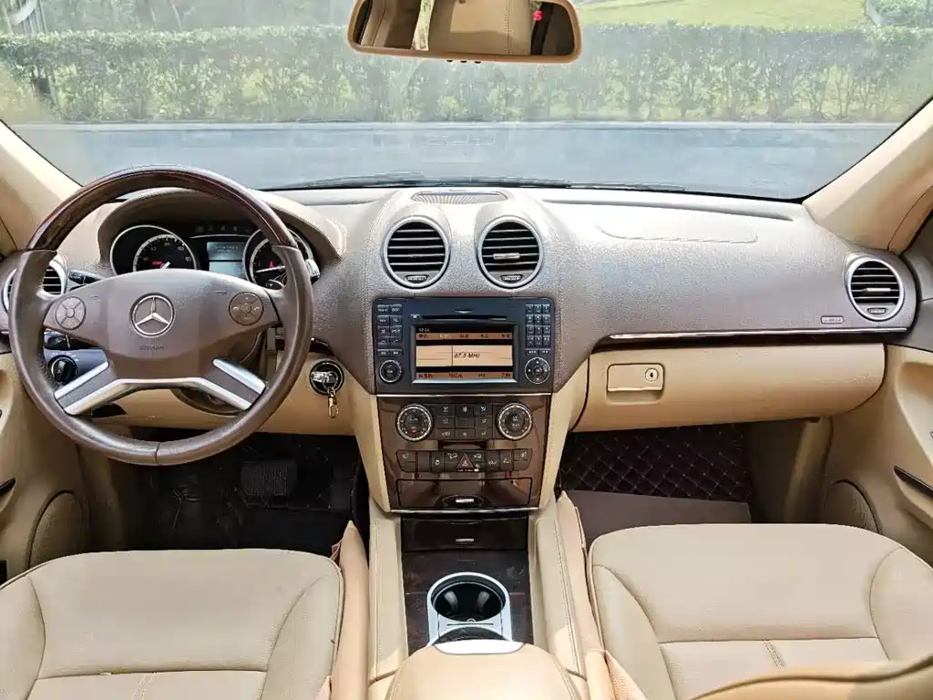 Mercedes-Benz GL-Class 2012 — фото 12