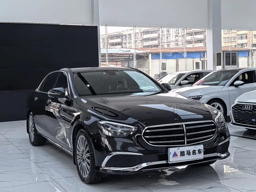 Mercedes-Benz E-Class 2023 — фото 3