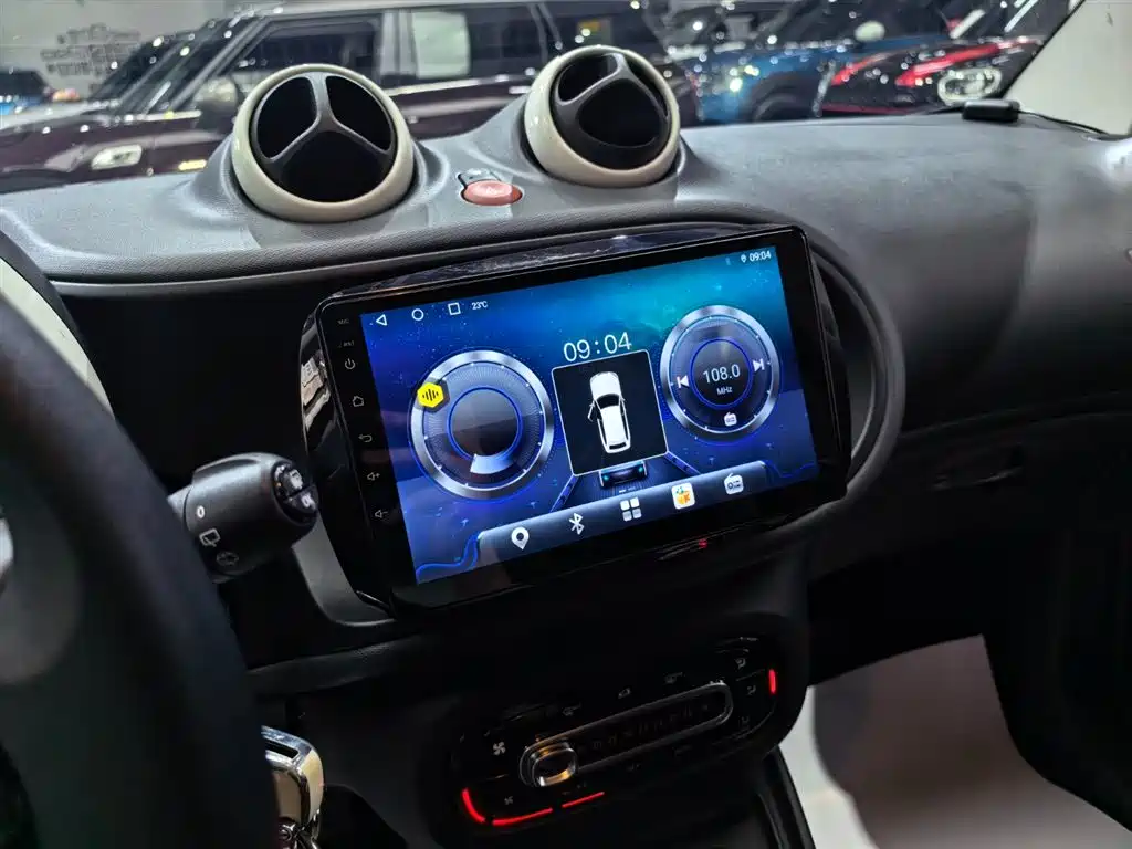 smart Fortwo 2018 — фото 10