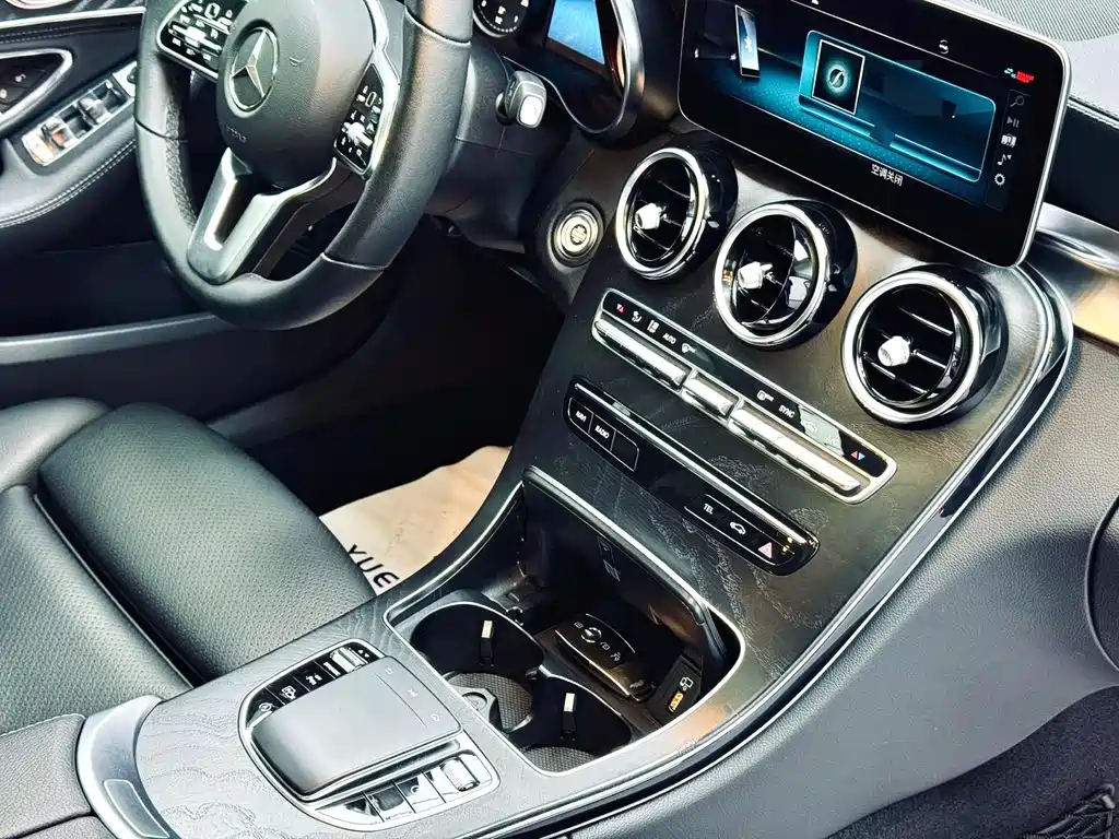 Mercedes-Benz C-Class 2019 — фото 9