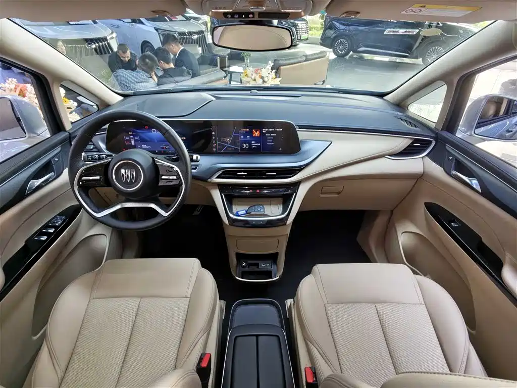 Buick GL8 Hybrid 2025 — фото 6