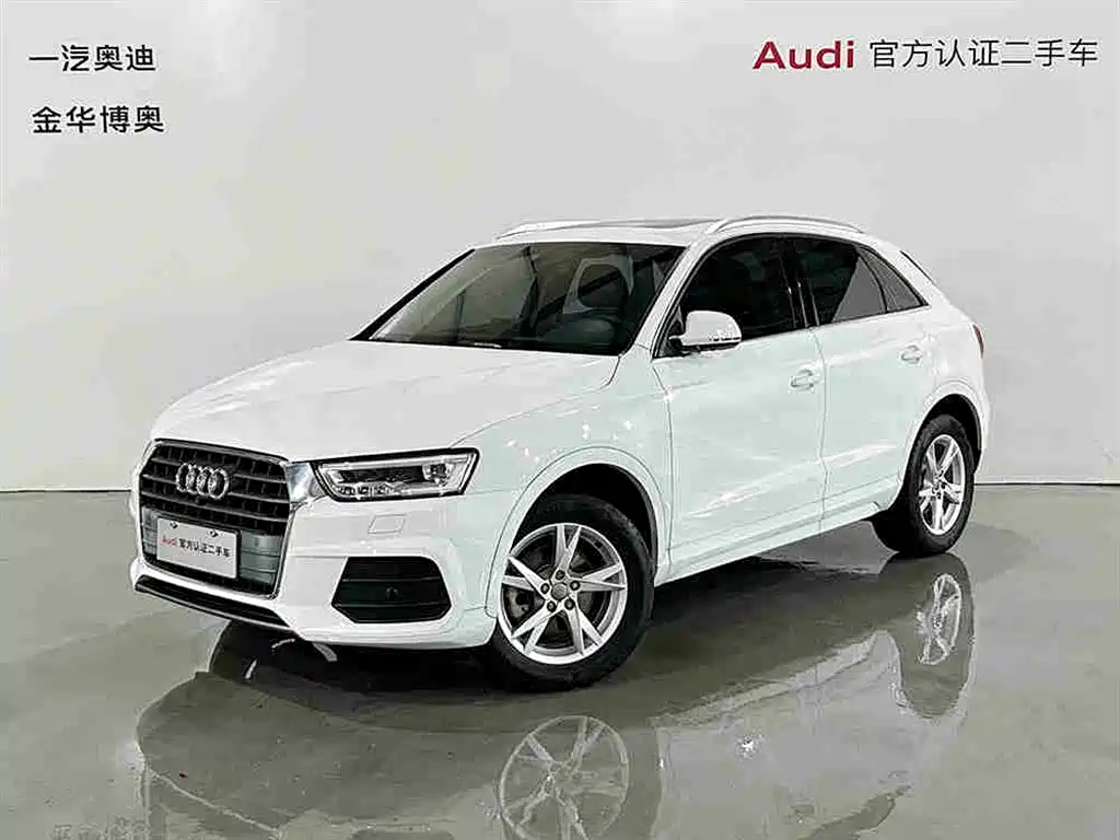Audi Q3 2018 — фото 1