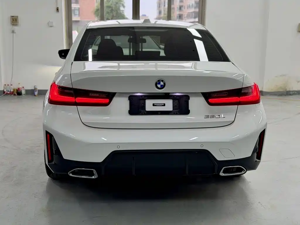 BMW 3 Series 2023