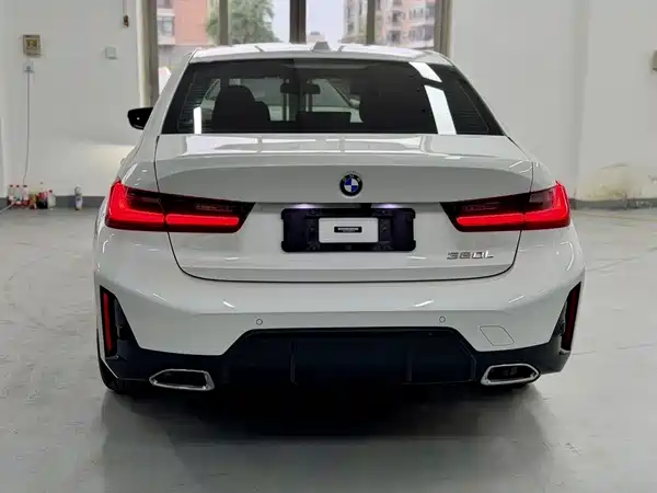 BMW 3 Series 2023