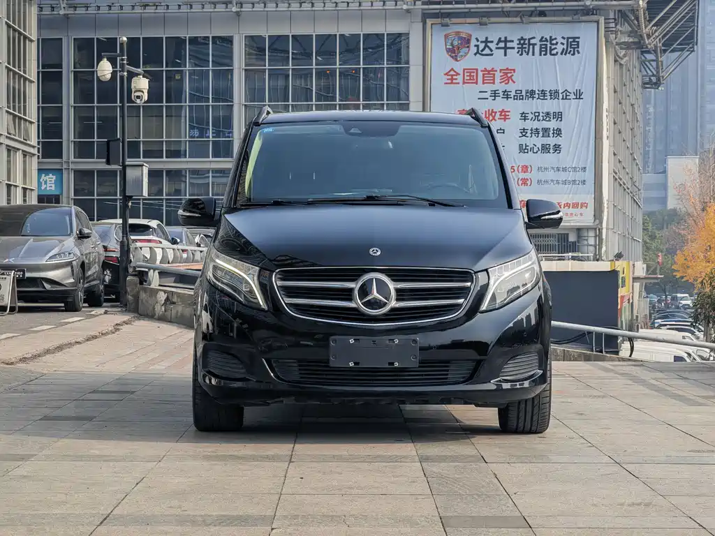 Mercedes-Benz V-Class 2019 — фото 2