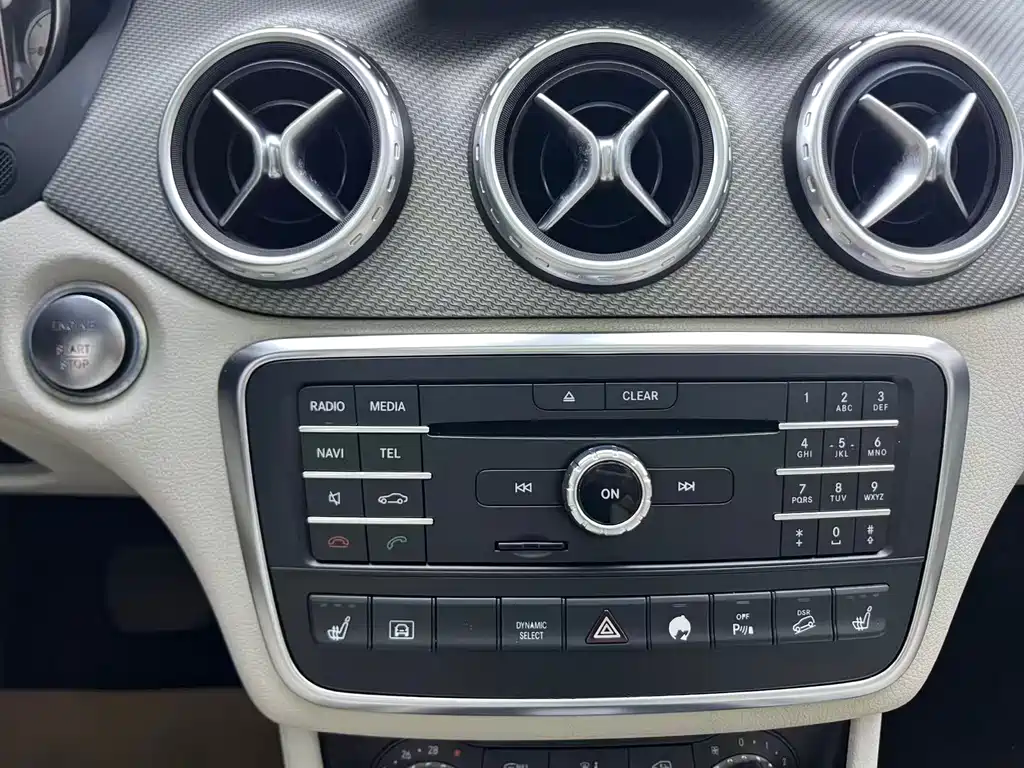 Mercedes-Benz GLA 2017 — фото 8