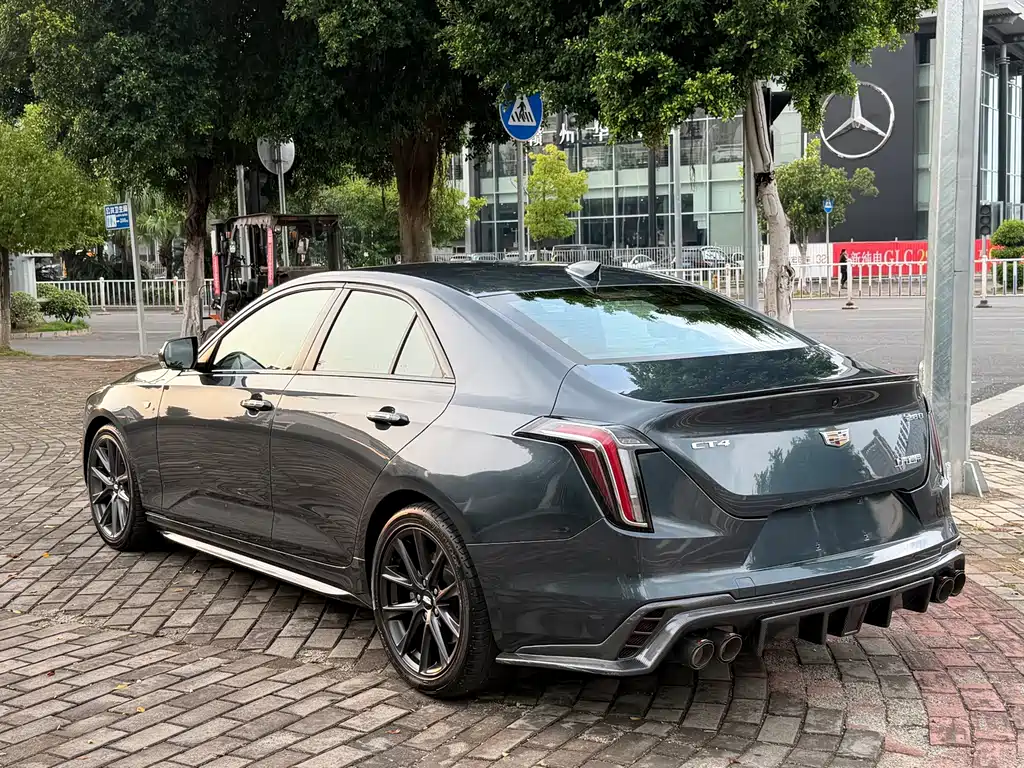 Cadillac CT4 2020 — фото 4