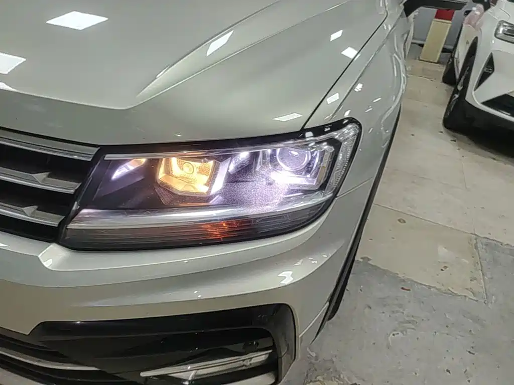 Volkswagen Tiguan L 2021 — фото 24
