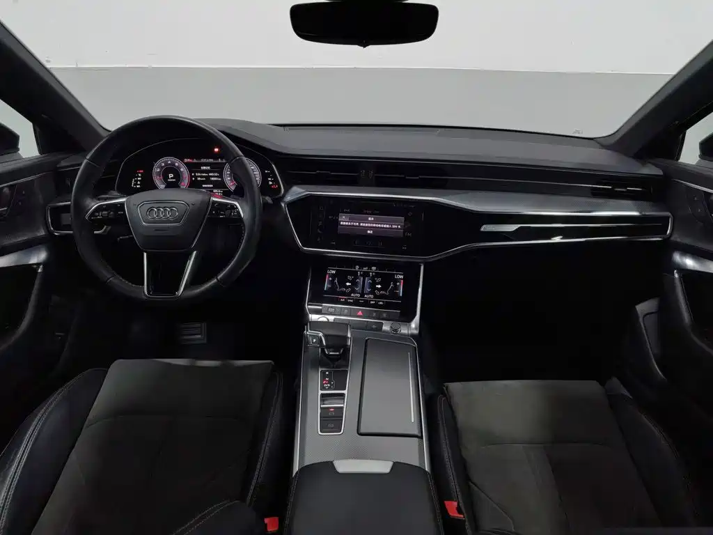 Audi A6L 2020