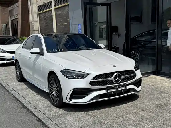 Mercedes-Benz C-Class 2025